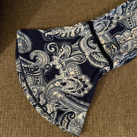 Navy Floral Shark-bite Top, EUC - Picture 2 of 3